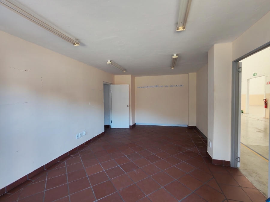 To Let Commercial Property for Rent in Asla Park Western Cape